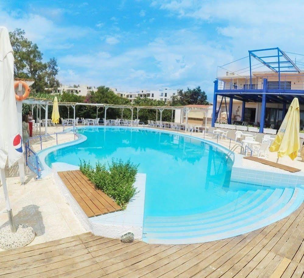 Hotel Vergina Lagonisi Exterior photo